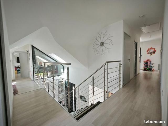 Maison 6 pièces 145 m²