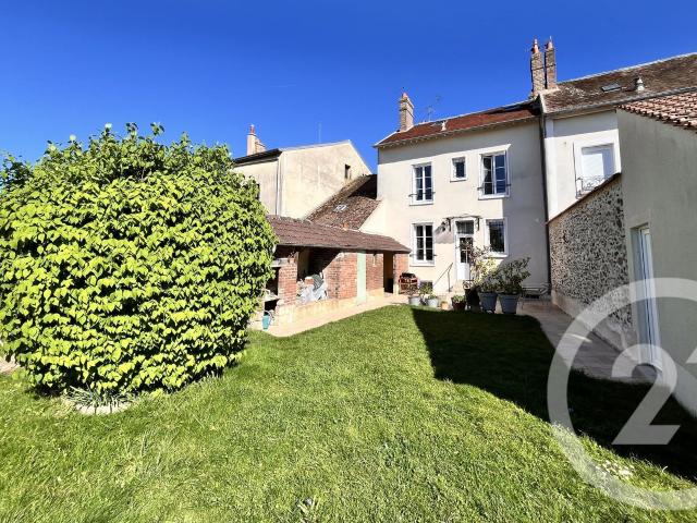 Maison 6 pièces 145 m²