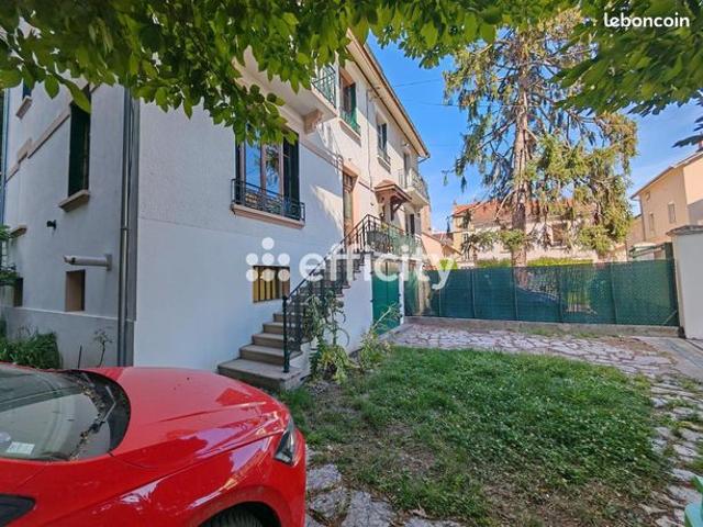 Maison 6 pièces 145 m²