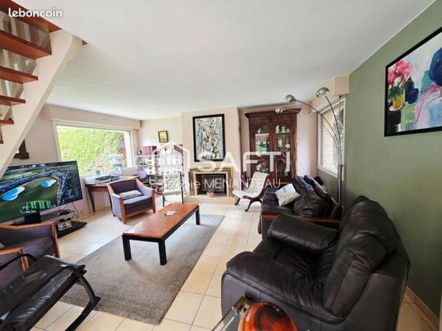 Maison 6 pièces 145 m²