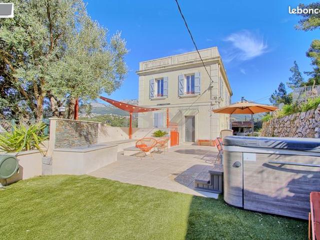 Maison 6 pièces 131 m²