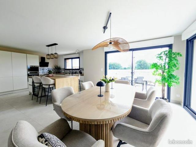 Maison 6 pièces 145 m²