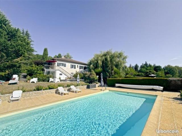 Maison 6 pièces 145 m²