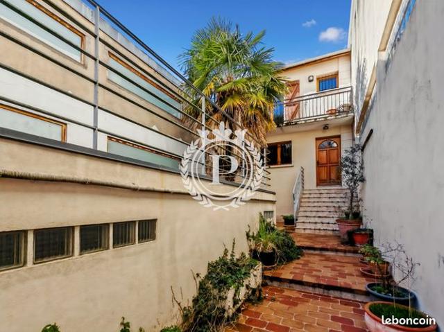 Maison 6 pièces 145 m²