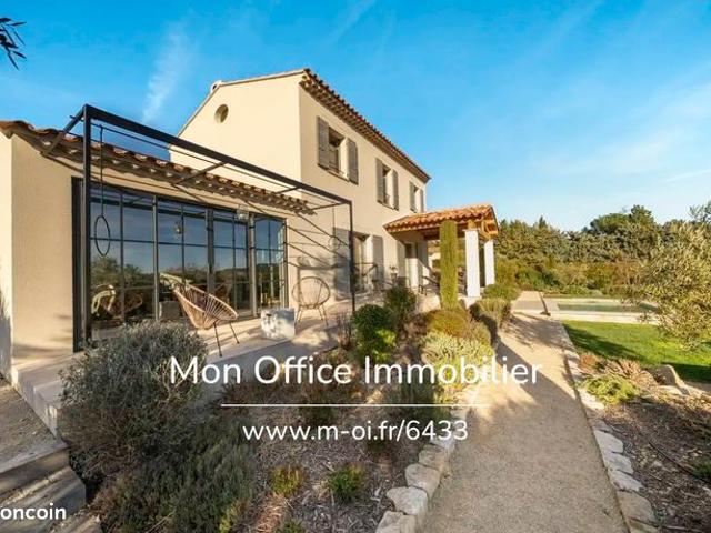 Maison 6 pièces 145 m²