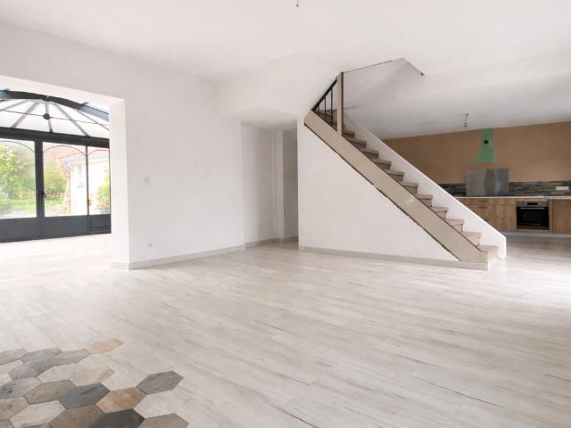 Maison 6 pièces 145 m²