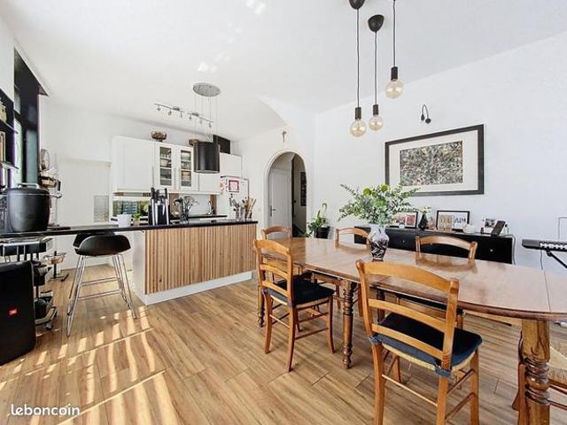 Maison 6 pièces 145 m²