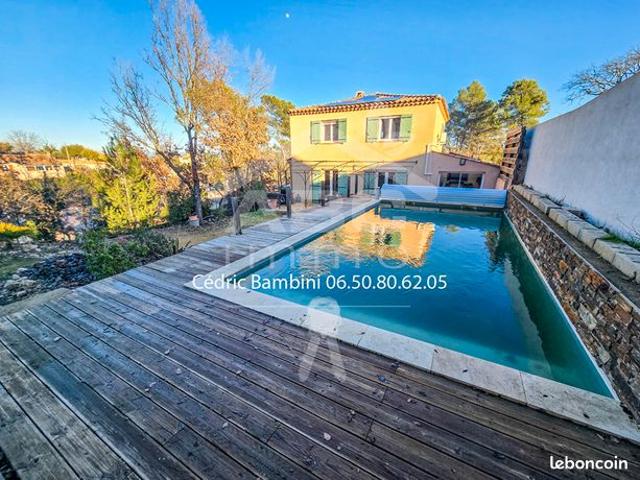 Maison 6 pièces 145 m²