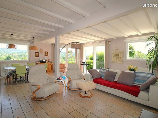 Maison 6 pièces 145 m²