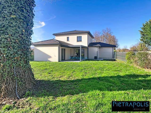 Maison 6 pièces 145 m²