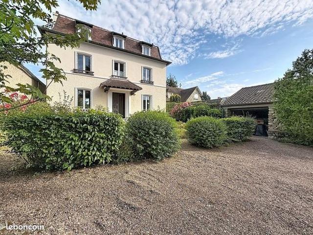 Maison 6 pièces 145 m²