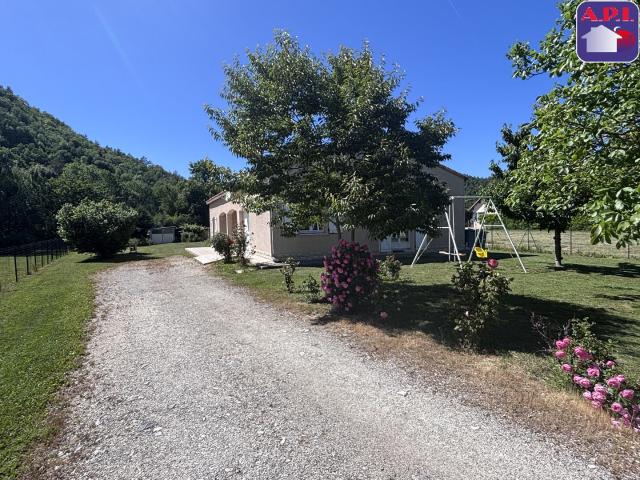 Maison 6 pièces 145 m²