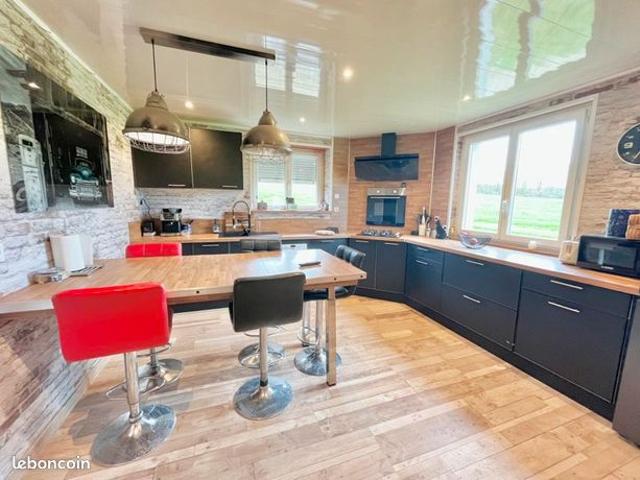 Maison 6 pièces 145 m²