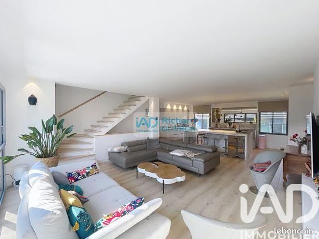 Maison 6 pièces 145 m²