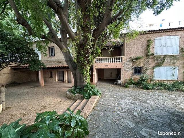 Maison 6 pièces 145 m²