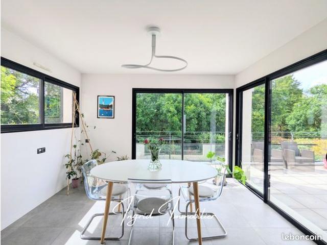 Maison 6 pièces 145 m²