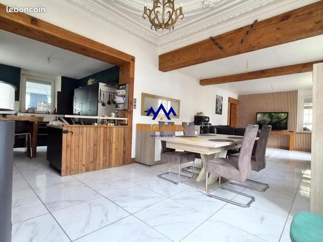 Maison 6 pièces 145 m²