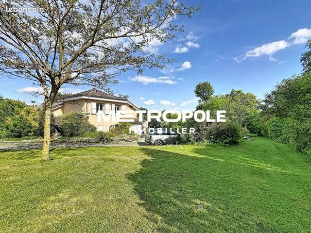 Maison 6 pièces 145 m²