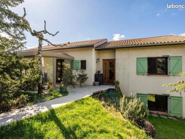Maison 6 pièces 145 m²