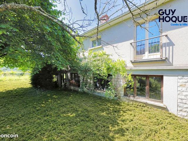 Maison 6 pièces 145 m²