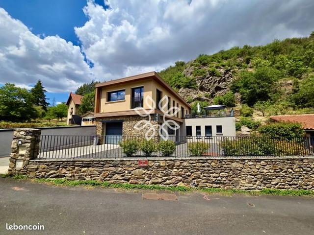 Maison 6 pièces 145 m²