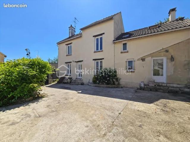 Maison 6 pièces 145 m²