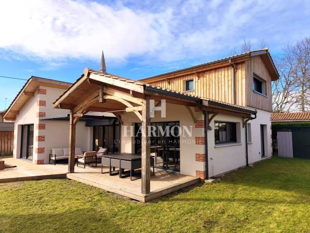 Maison 6 pièces 145 m²