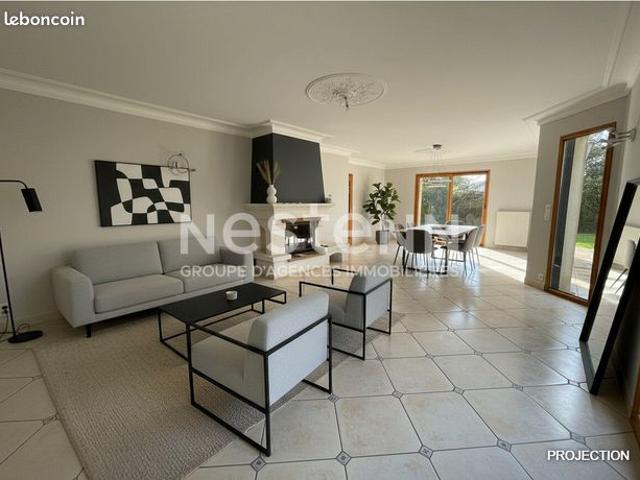 Maison 6 pièces 145 m²