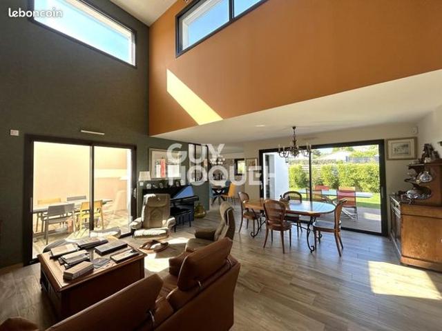 Maison 6 pièces 145 m²