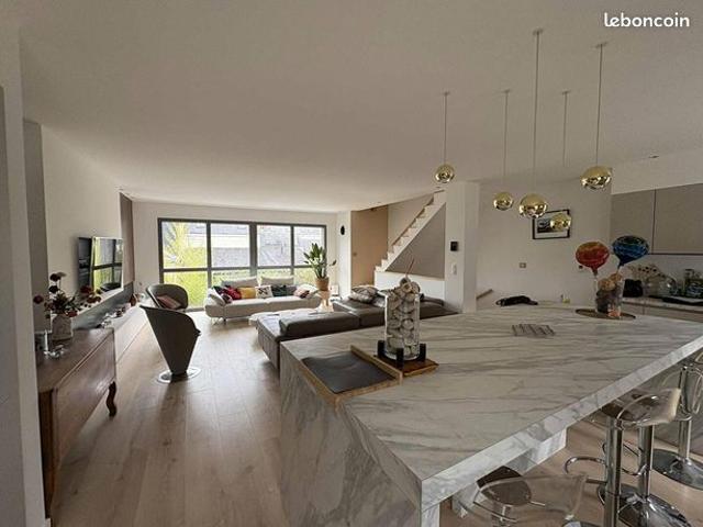 Maison 6 pièces 145 m²