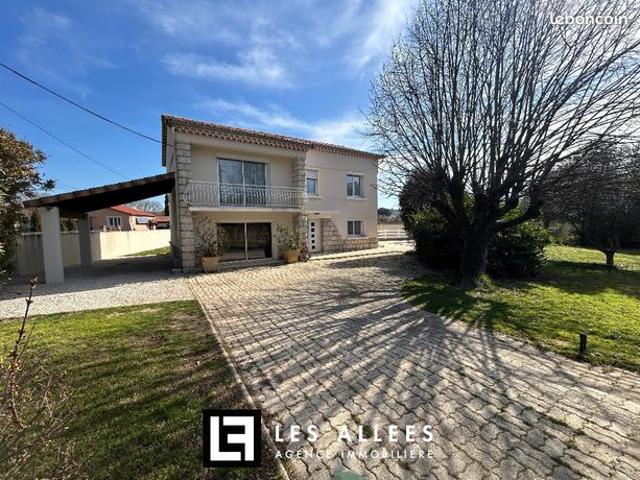 Maison 6 pièces 145 m²