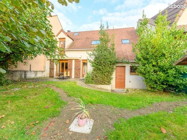 Maison 6 pièces 145 m²