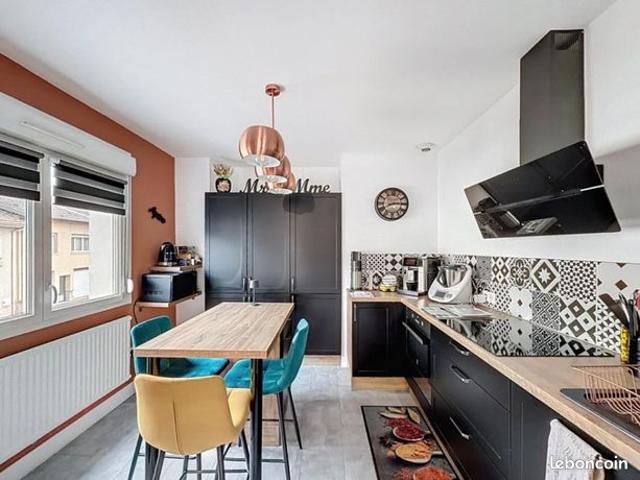 Maison 6 pièces 145 m²