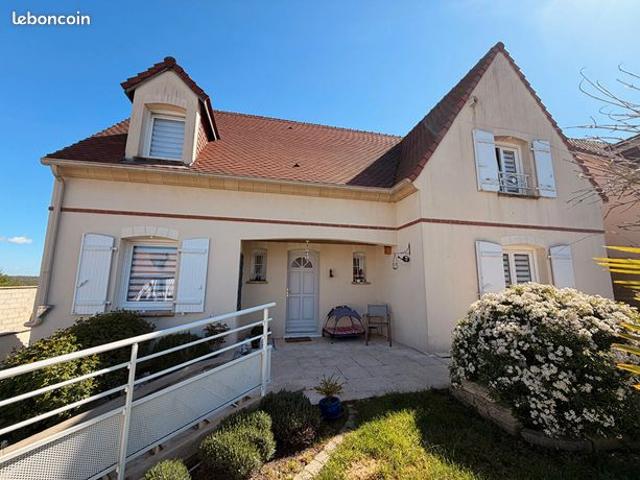 Maison 6 pièces 145 m²