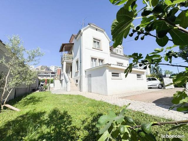 Maison 6 pièces 145 m²
