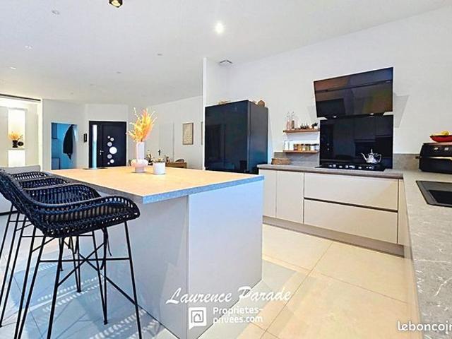 Maison 6 pièces 145 m²