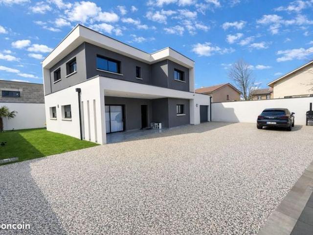 Maison 6 pièces 145 m²