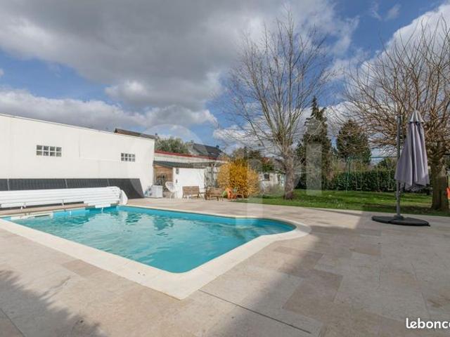 Maison 6 pièces 145 m²