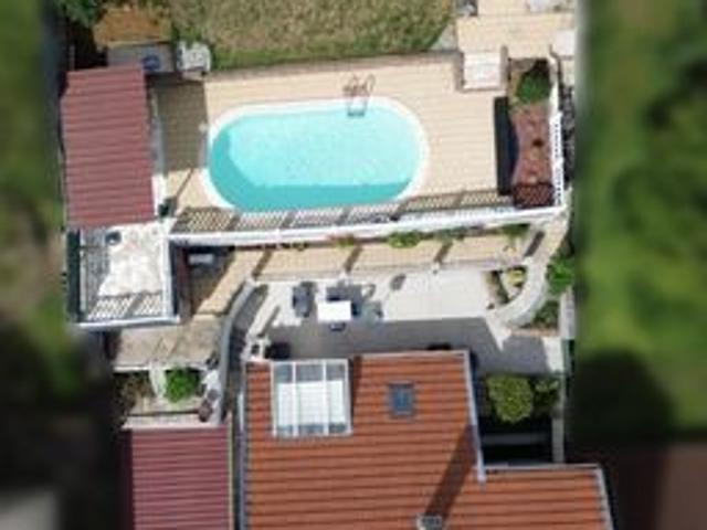 Maison 6 pièces 146 m²