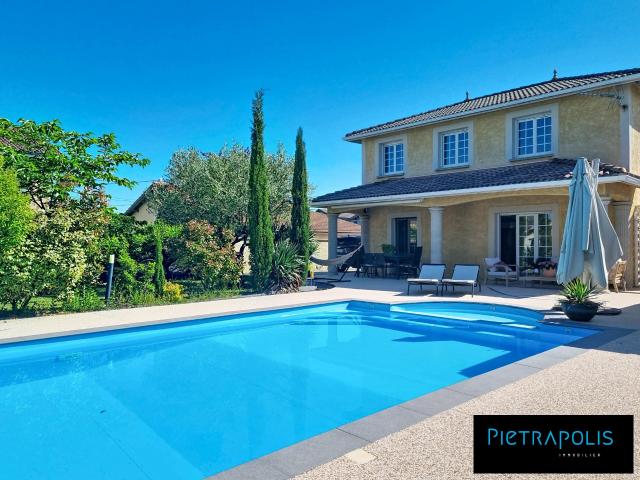 Maison 6 pièces 146 m²