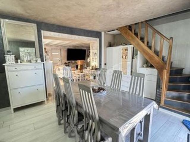 Maison 6 pièces 146 m²