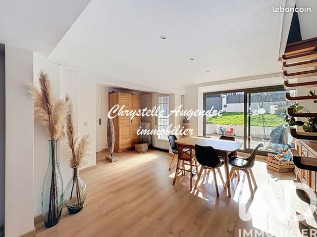 Maison 6 pièces 146 m²