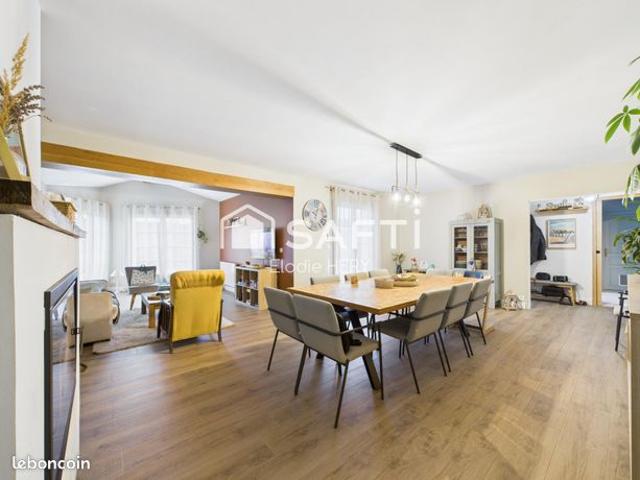 Maison 6 pièces 146 m²