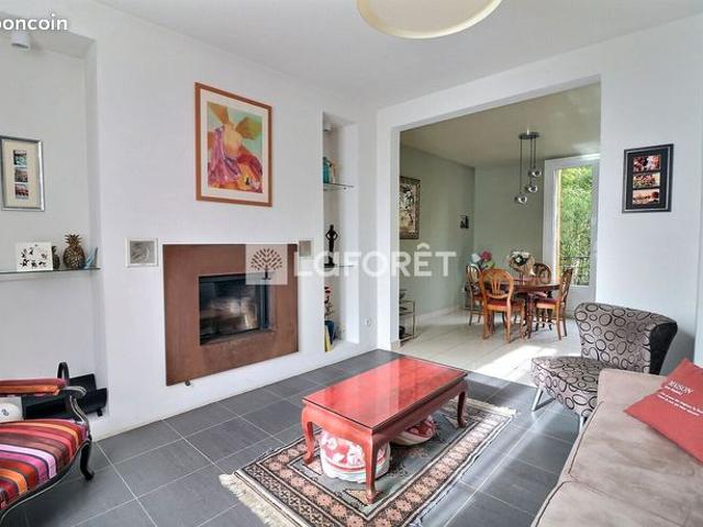 Maison 6 pièces 146 m²