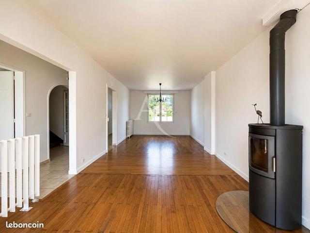Maison 6 pièces 146 m²