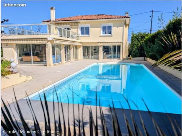 Maison 6 pièces 146 m²