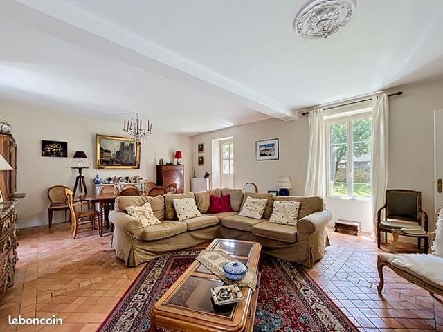 Maison 6 pièces 146 m²