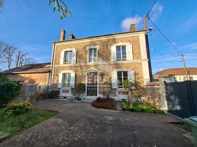 Maison 6 pièces 146 m²