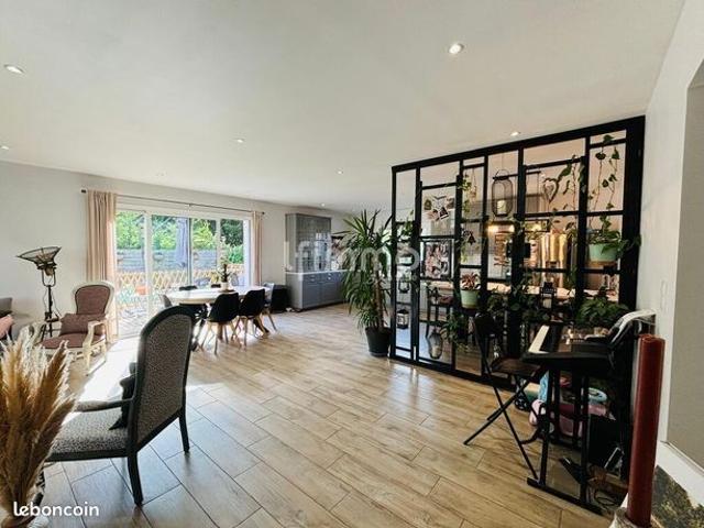 Maison 6 pièces 146 m²