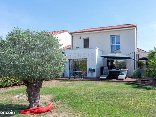 Maison 6 pièces 146 m²